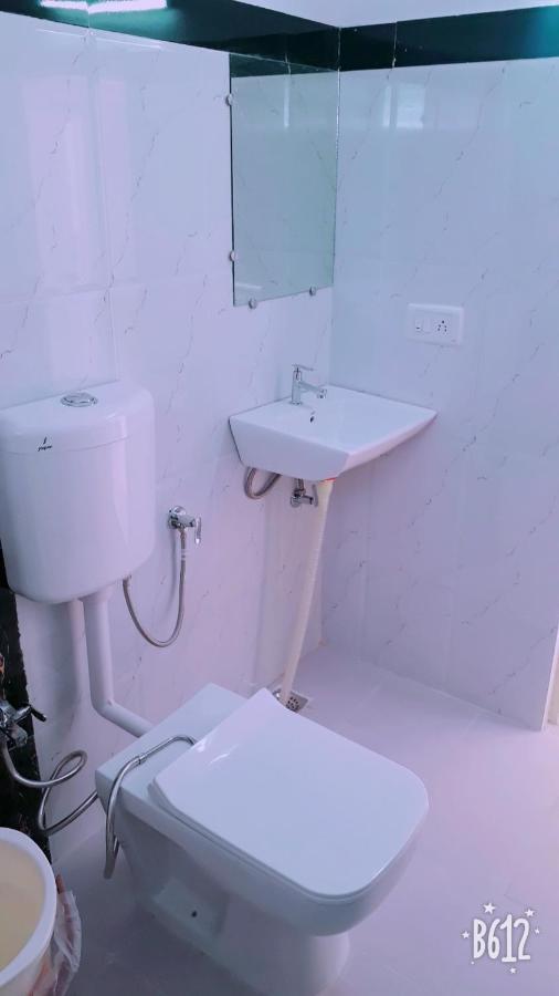 Paradise Hotel For Couples Mount Abu Esterno foto
