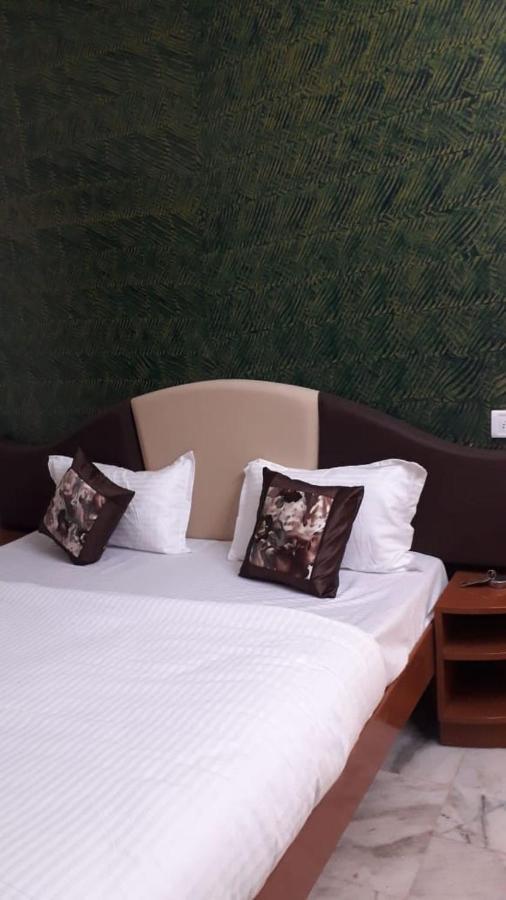 Paradise Hotel For Couples Mount Abu Esterno foto