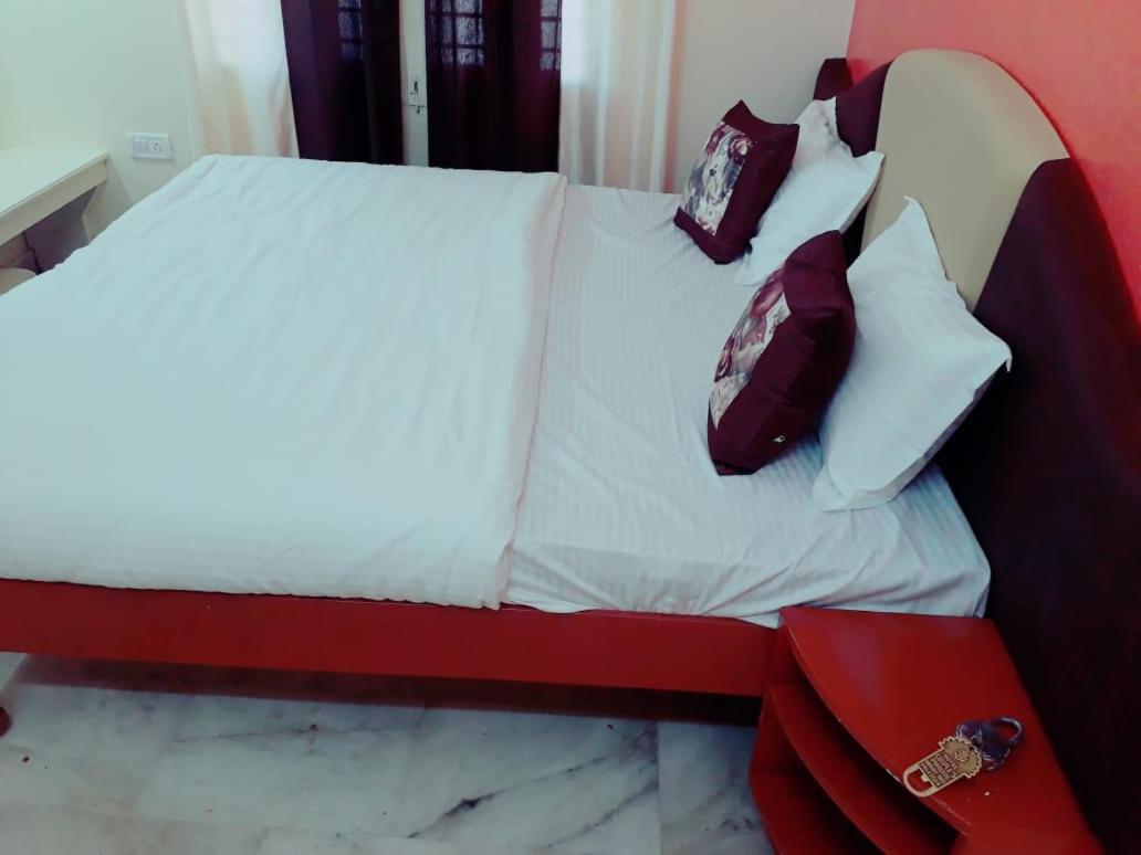 Paradise Hotel For Couples Mount Abu Esterno foto